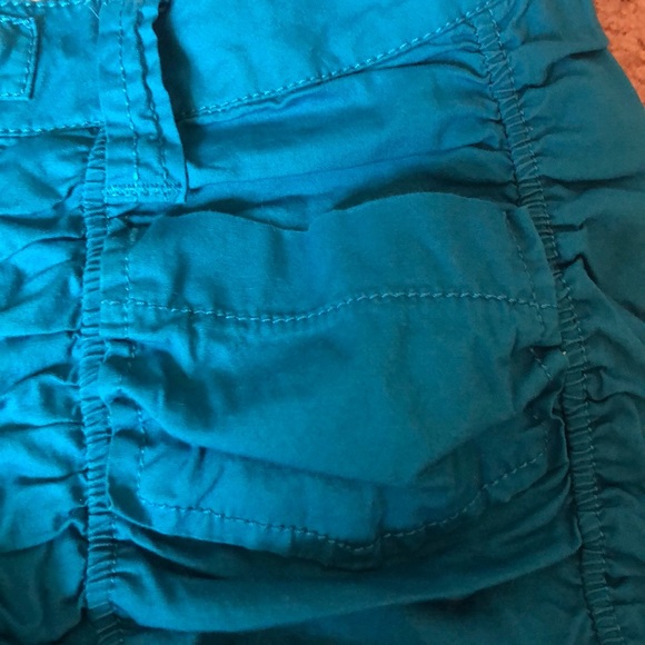 Shorts - Picture 4 of 6